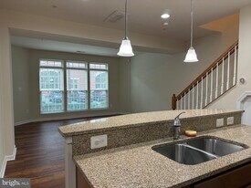 908 Hall Station Dr in Bowie, MD - Building Photo