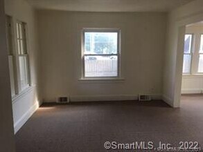 650 Milford Point Rd in Milford, CT - Building Photo - Building Photo