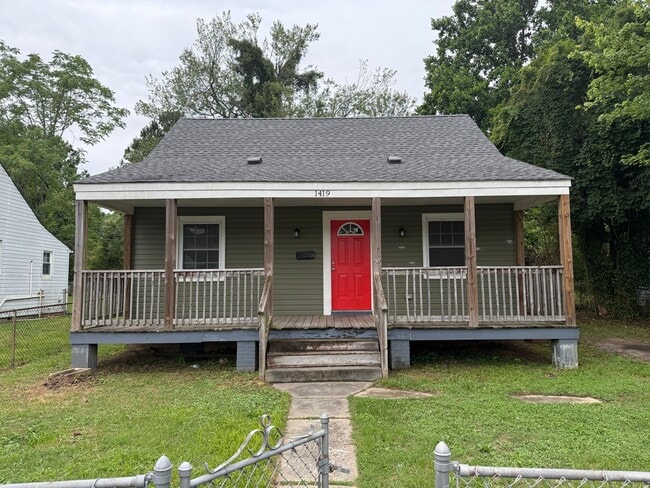 property at 1419 Overlook St