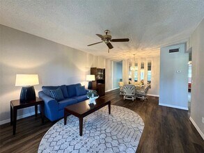 2253 Norwegian Dr in Clearwater, FL - Building Photo - Building Photo