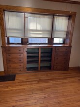 301 Allen St in Lansing, MI - Foto de edificio - Building Photo