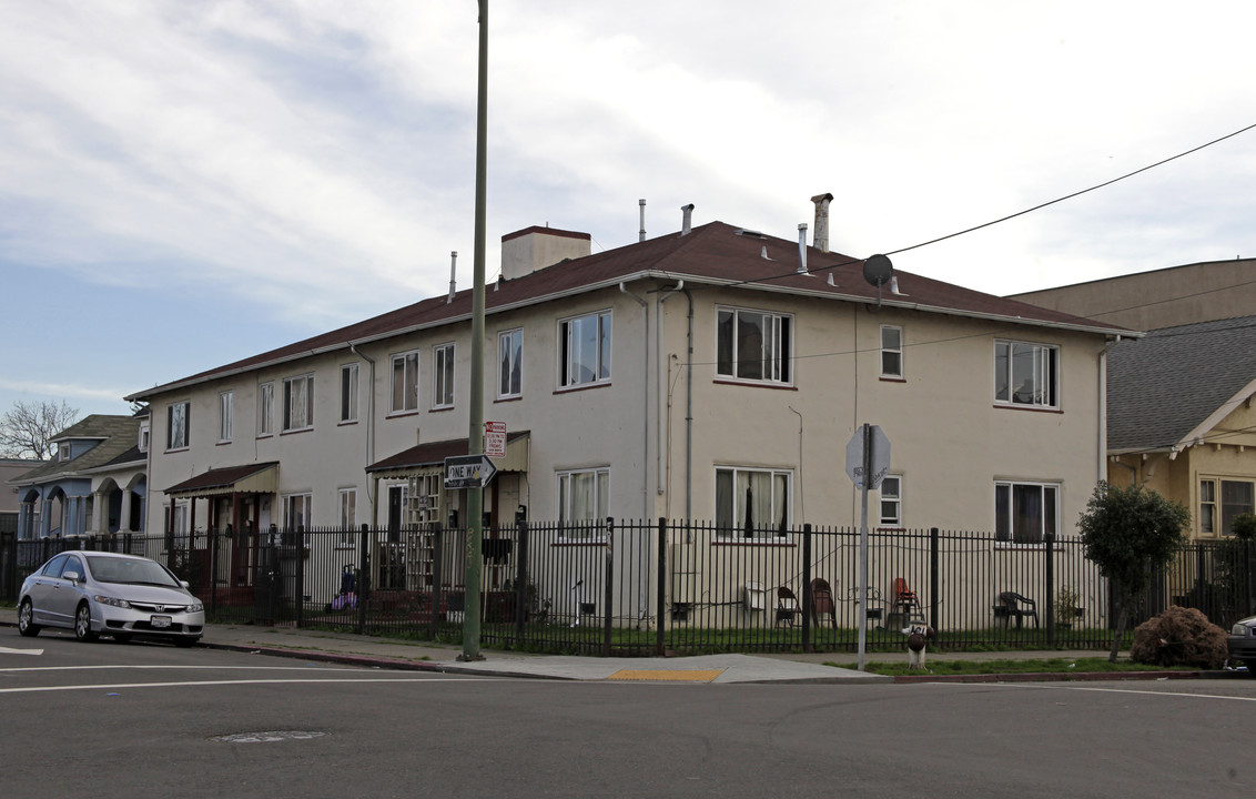 601-617 Foothill Blvd in Oakland, CA - Foto de edificio