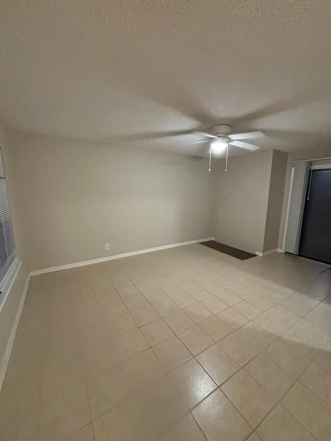 639 N Betty Jo Dr in Fayetteville, AR - Building Photo - Building Photo