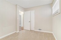 2304 Ousley Ct photo'