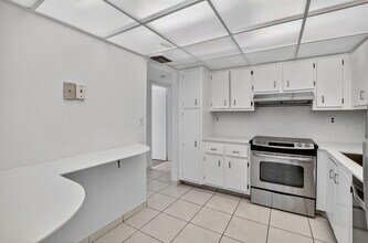 704 SE 2nd Ave in Deerfield Beach, FL - Building Photo - Building Photo