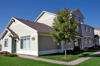 Park Meadows Apartments in New Richmond, WI - Building Photo - Building Photo