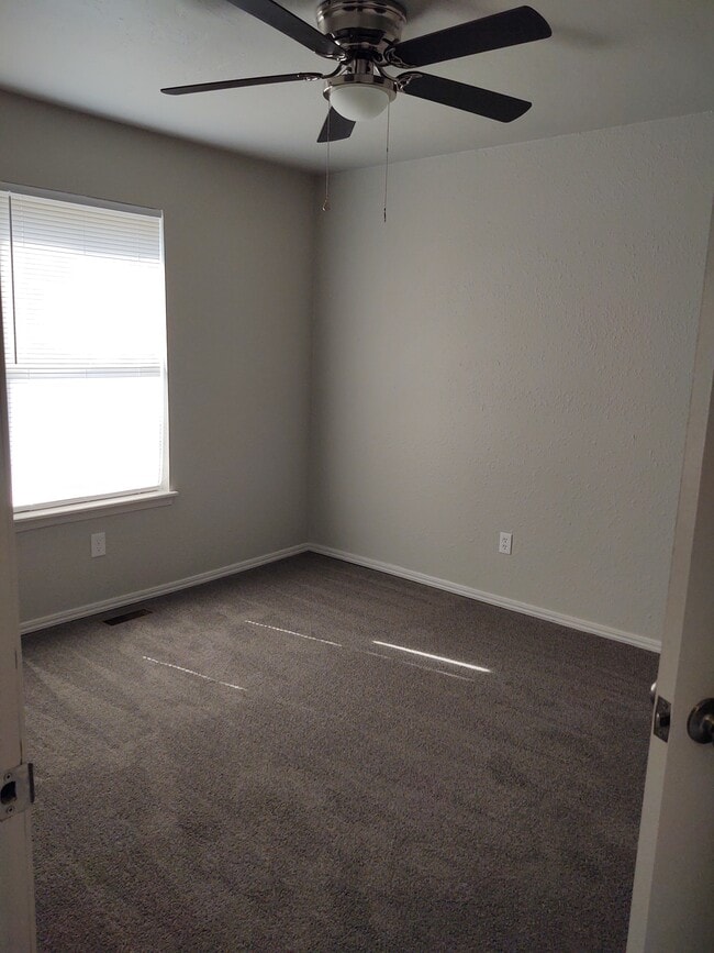 7126 NW 116th St in Oklahoma City, OK - Building Photo - Building Photo