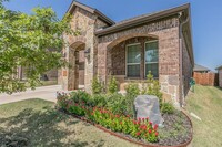 11317 Aspen Trl in Aubrey, TX - Foto de edificio - Building Photo