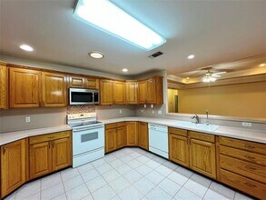 912 Jonathan Ct in Weatherford, TX - Building Photo - Building Photo