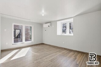 129 Russell St in Brooklyn, NY - Building Photo - Building Photo