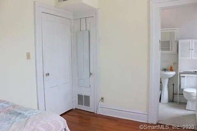 25 High St in New Haven, CT - Foto de edificio - Building Photo