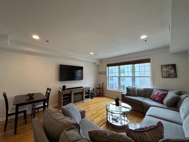 1120 Clinton St in Hoboken, NJ - Building Photo - Building Photo