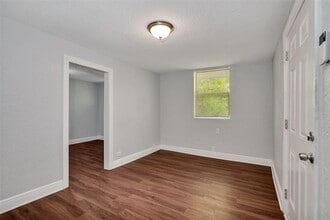 3106 N 17th St in Tampa, FL - Building Photo - Building Photo