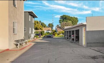 5610 Corbett St in Los Angeles, CA - Building Photo - Building Photo