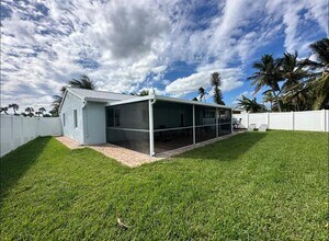 356 Granada St in Fort Pierce, FL - Building Photo - Building Photo