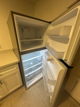 731 SW 8th Ave, Unit Unit B in Hallandale Beach, FL - Building Photo - Building Photo