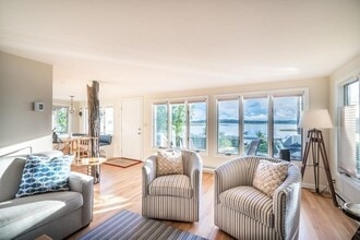 78 Little Neck Rd in Ipswich, MA - Building Photo - Building Photo