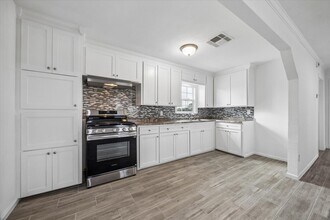 609 Avenue M in South Houston, TX - Building Photo - Building Photo