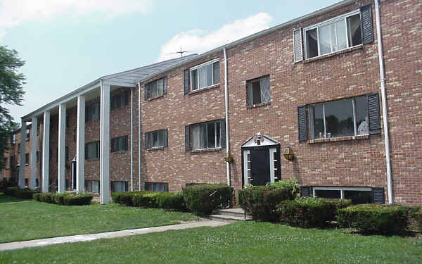 Blossomwood Apartments in Dayton, OH - Building Photo - Building Photo