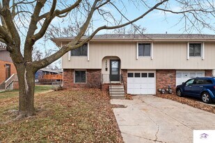 2664 N 93rd St in Omaha, NE - Building Photo