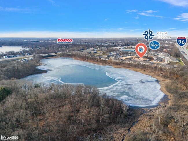 5670 Lakeway Dr in Brighton, MI - Building Photo - Building Photo