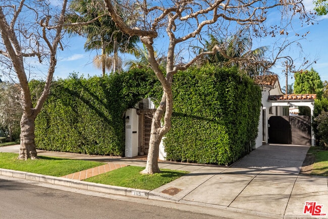 property at 105 S La Jolla Ave