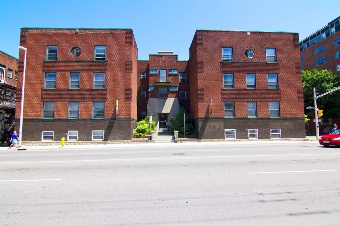 King Edward Avenue in Ottawa, ON - Building Photo
