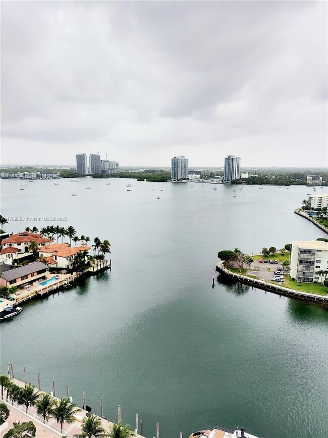 1000 W Island Blvd, Unit # 2002 in Aventura, FL - Building Photo - Building Photo