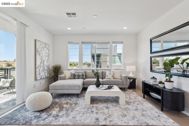 149 Cue Way in Hayward, CA - Building Photo - Building Photo