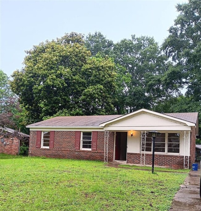 property at 3215 Fairfax Rd