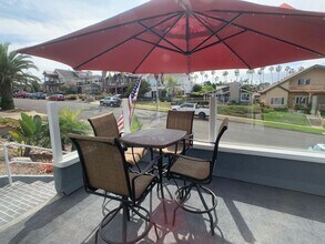 4462 Santa Monica Ave in San Diego, CA - Building Photo - Building Photo