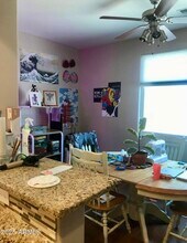 667 N. Encanto Village Way in Tucson, AZ - Building Photo - Building Photo