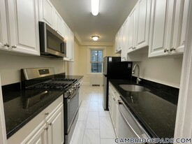22 Chauncy St in Cambridge, MA - Building Photo