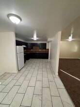 139 E 110th St in Los Angeles, CA - Building Photo - Building Photo