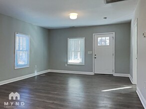 2525 Darren Dr in Gastonia, NC - Building Photo - Building Photo