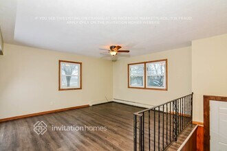 16901 Whitewood Ave in Prior Lake, MN - Foto de edificio - Building Photo