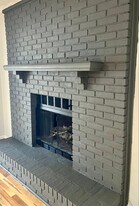 1307 Cross Creek Cir in Tallahassee, FL - Building Photo
