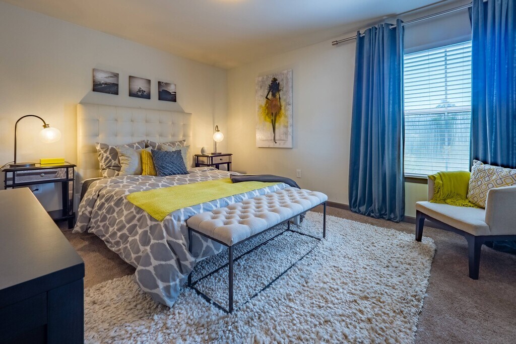 1250 West Apartments in Marietta, GA