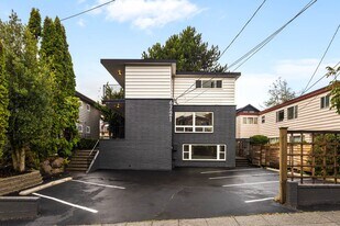 6721 24th Ave NW in Seattle, WA - Building Photo