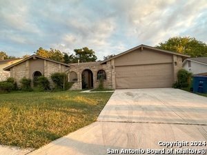 6634 Country Field Dr in San Antonio, TX - Foto de edificio - Building Photo