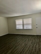 4961 Kester Ave in Sherman Oaks, CA - Building Photo - Building Photo