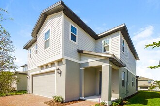 2484 Gold Dust Dr in Minneola, FL - Building Photo - Building Photo