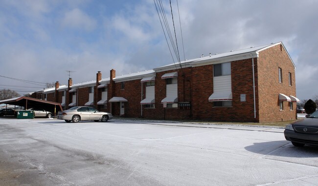 Eastridge Manor in Eastpointe, MI - Foto de edificio - Building Photo