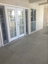 5422 Quakertown Ave in Los Angeles, CA - Building Photo - Building Photo