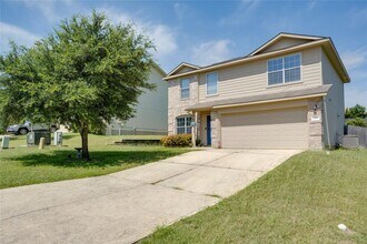 148 Buttercup Way in Kyle, TX - Building Photo - Building Photo