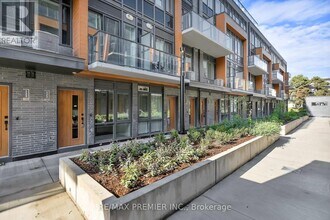 69 Curlew Dr in Toronto, ON - Building Photo - Building Photo