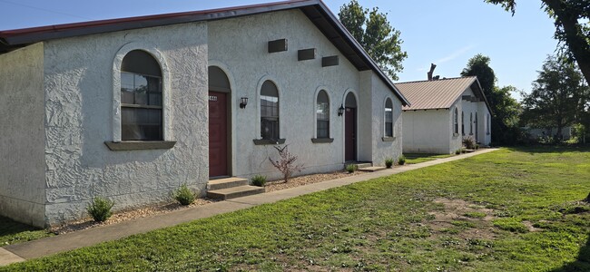 Villa Apartments Rogers in Rogers, AR - Foto de edificio - Building Photo