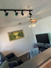 14714 Edgewater Dr in Woodbridge, VA - Foto de edificio - Building Photo