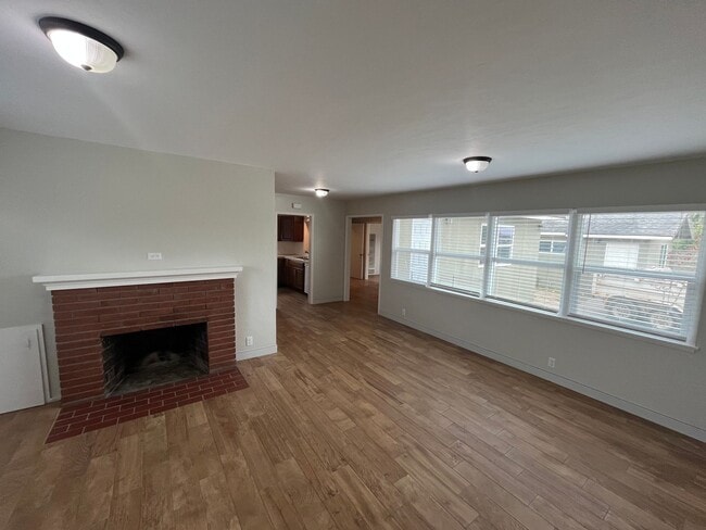 323 Tognazzini Ave in Guadalupe, CA - Building Photo - Building Photo