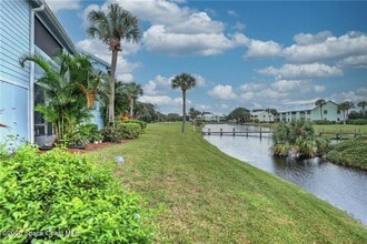 9626 Riverside Dr in Sebastian, FL - Foto de edificio - Building Photo